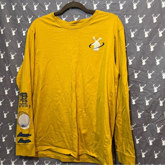 Dutch bros t-shirt - Picture 1 of 4